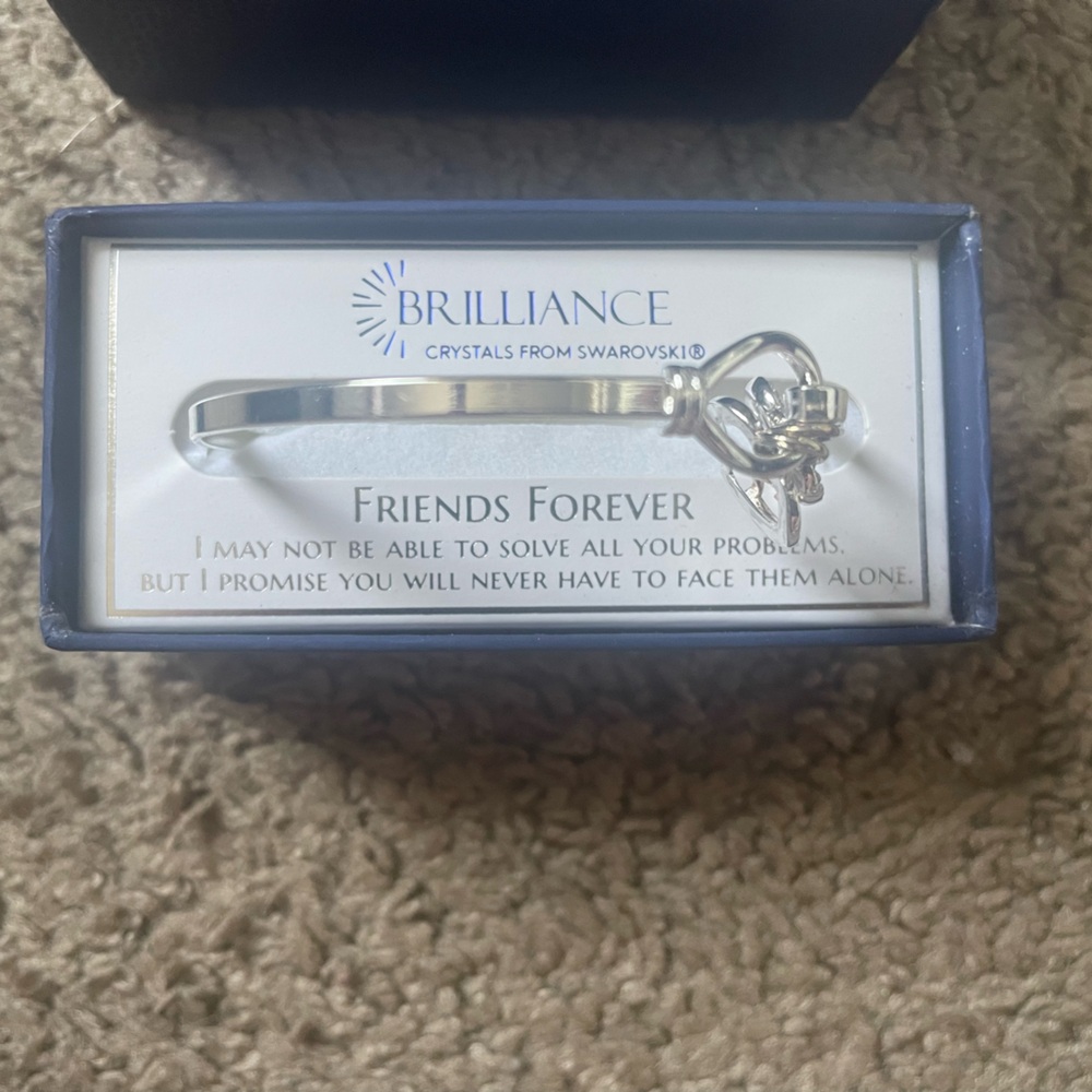 NWT Swarovski Crystals Brilliance Cuff Friendship Bracelet with 2 Heart Charms